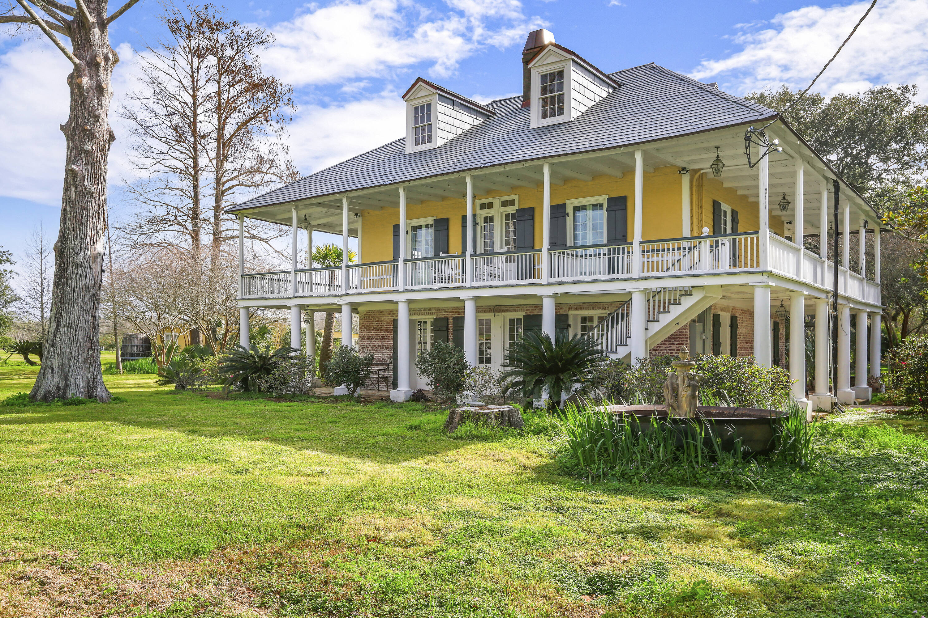 Commercial Property for Sale in Braithwaite Louisiana 70040